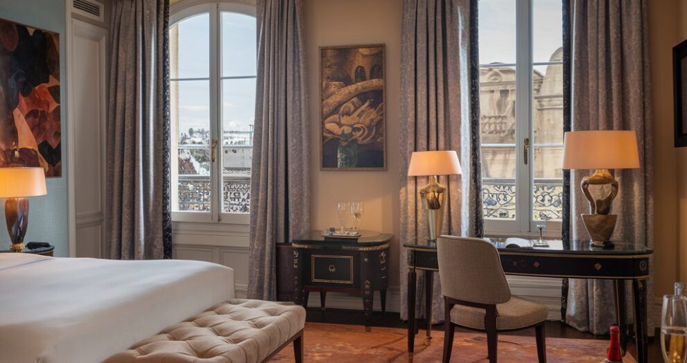 make1m luxury escapes